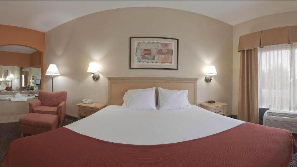 Holiday Inn Express - Clermont By Ihg Extérieur photo