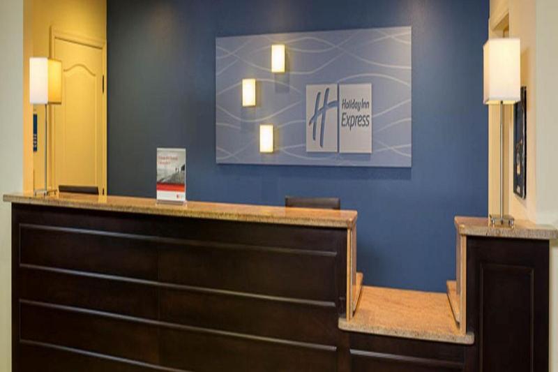 Holiday Inn Express - Clermont By Ihg Extérieur photo